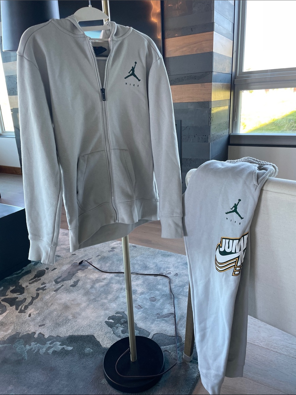 Jordan Kids' Light Gray Jumpman Hoodie & Sweatpants Set